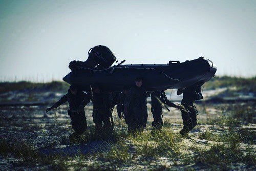 JSilkstone's tweet image. Boating...you're doing it wrong. #operator #operatorasfuck #doorkicker #tactical #blackops #specops #specialforces …