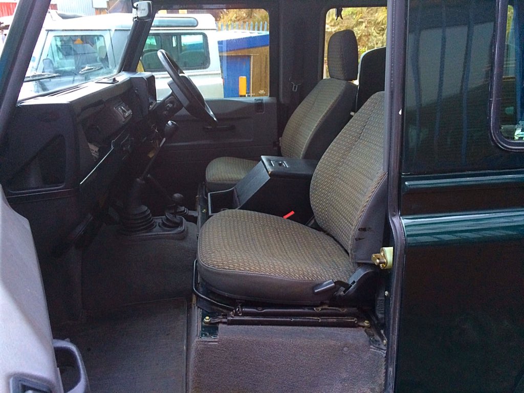 BespokeDefender's tweet image. Very Rare 1998 300 tdi Factory SW One Lady owner FMSH Only 50k miles Immaculate Land Rover #defender #Land rover