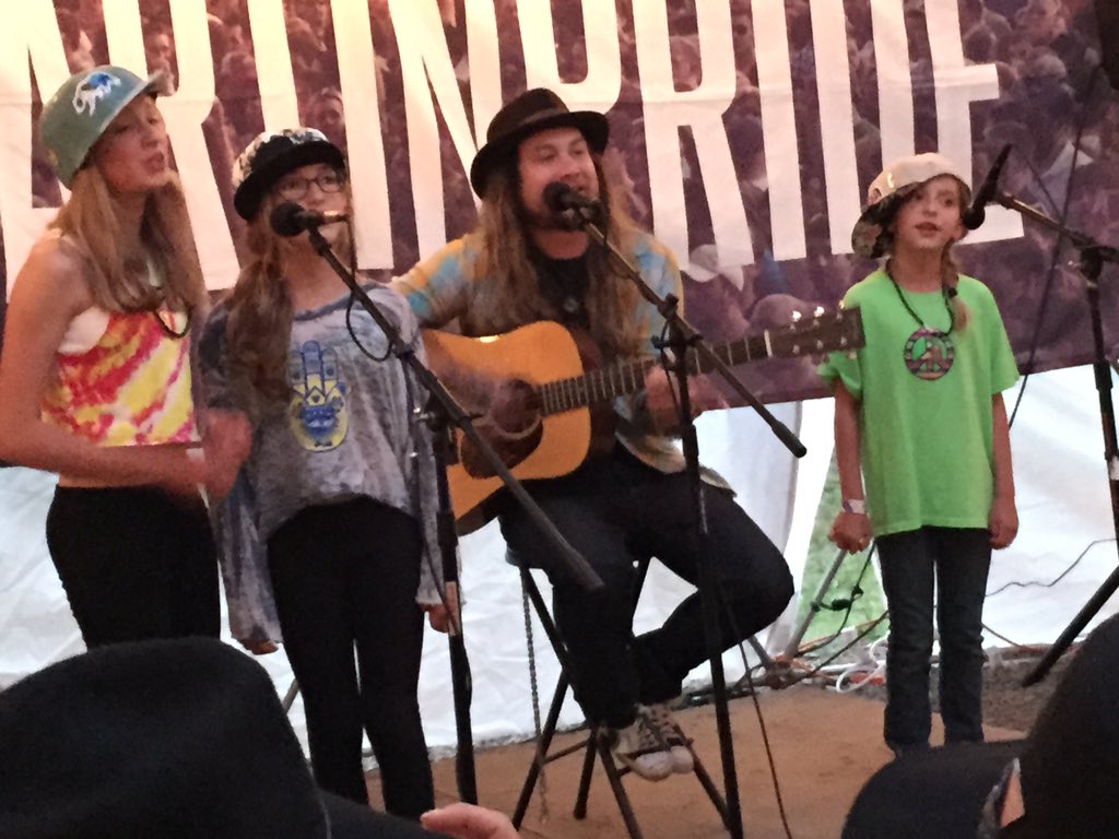 #BestDayEver #JamflowGirls 🎶 #FrendlyGathering Thank You Mihali‼️ #TwidKids <a href="/Twiddlemusic/">Twiddle</a>