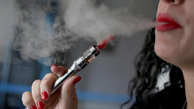 UCSF_IHPS's tweet photo. #Ecigarrette lawsuits mount as #smokers sustain injuries due to exploding batteries. https://t.co/ZYopTborbZ https://t.co/DL7Pw4UR4w