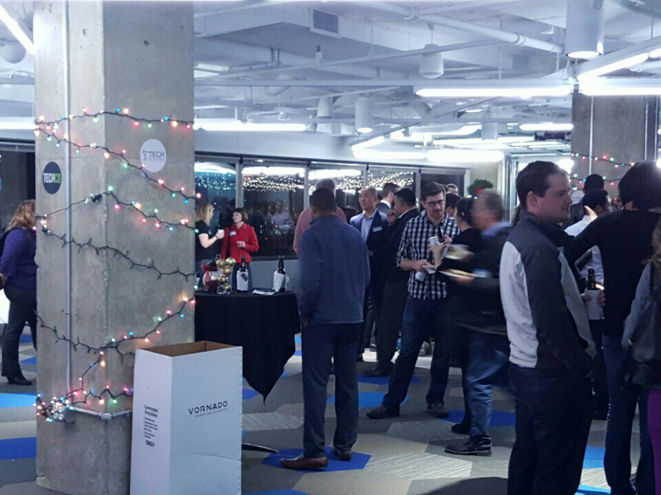paulhyland's tweet photo. Celebrating the Holidays @TechCocktailDC party #TechCoDC (at @1776 Crystal City) https://t.co/09lvyKGEaZ https://t.co/WdYRu9zRXS