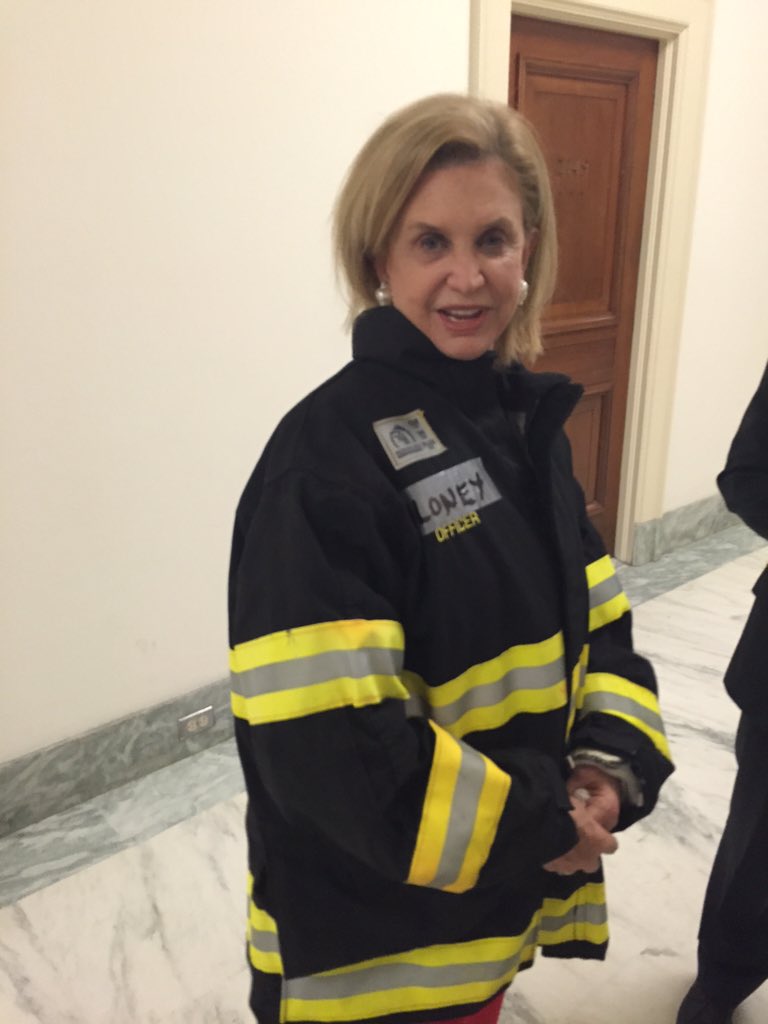 UFANYC's tweet photo. Thank you @RepMaloney for your tremendous support on #Zadroga @UFOA854 @IAFFNewsDesk @NYSPFFA https://t.co/Ql3VHClhZ7