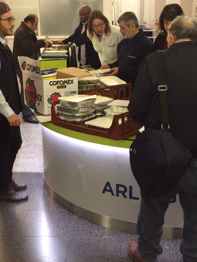 LightProjectLDN's tweet image. @CamdenMarket @SohoSandwich thank you for all your contributions that helped feed @SHPcharity 202 Arlington Road