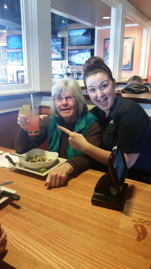 vigus_amy's tweet photo. We love selling Titos punch to our guests #chilislove @ken_motley @kydd_chris @Fernando_Vega9 https://t.co/fIrL7tc7op