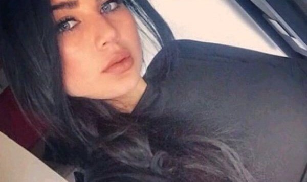 MemeHamybast4's tweet photo. موهبة رائعة🎤وجميله👸
🇫🅾🇱🇱🅾🇼
👇Please👇
@HananeElKhader 
Plz
#HananeElKhader
#طولكرم
#طرد_قناه_المنار https://t.co/prS591or0b