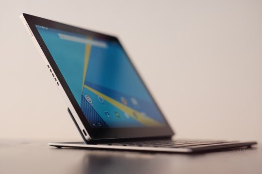 RC_Techno's tweet photo. Mise à l’essai de la tablette Android Pixel C de Google, par @maximejohnson #RCTriplex https://t.co/h9nUJLKTj4 https://t.co/1IbXUj1nyF