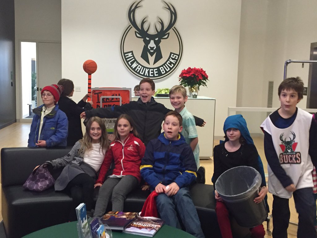 BrEspinosa's tweet photo. Preparing for the Bucks presentation. @WauwatosaSTEM @BrEspinosa #Fll2015 https://t.co/y4blPGtJfm