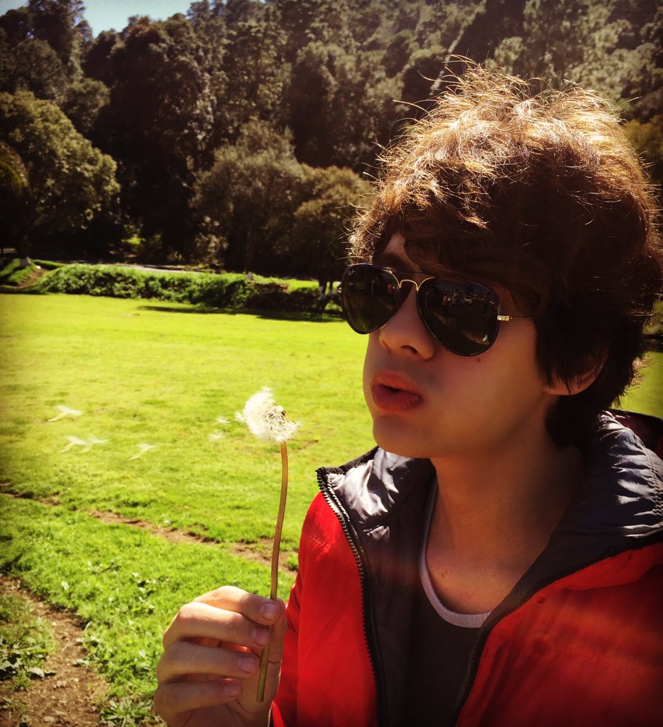 bryanmouque's tweet image. 🌬💨MMXV instagram.com/p/_FkOpYmUAR/