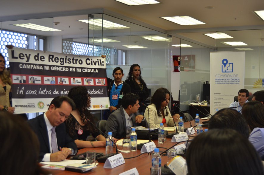PactoTrans's tweet photo. .@AsambleaNacional Pedimos el reconocimiento del #GENEROUNIVERSAL en la cédula de todos los ecuatorianos. https://t.co/lbHmHqrbTU