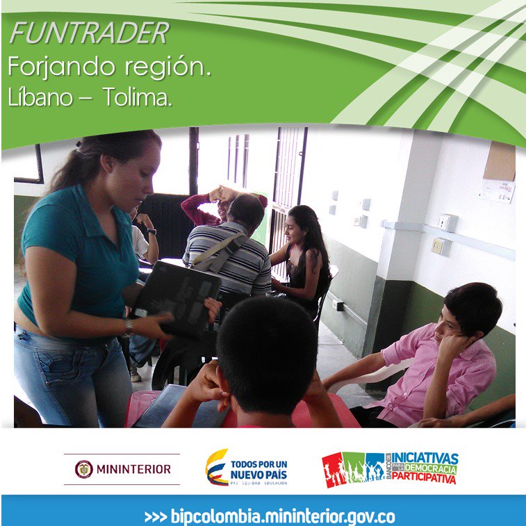 BIPColombia's tweet photo. FUNTRADER continúa sus capacitaciones en Gobierno en Línea en el Líbano - Tolima a población Campesina. https://t.co/k5P3mOtm4m