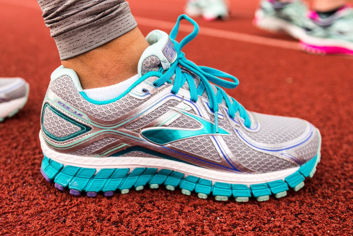 finish line brooks adrenaline