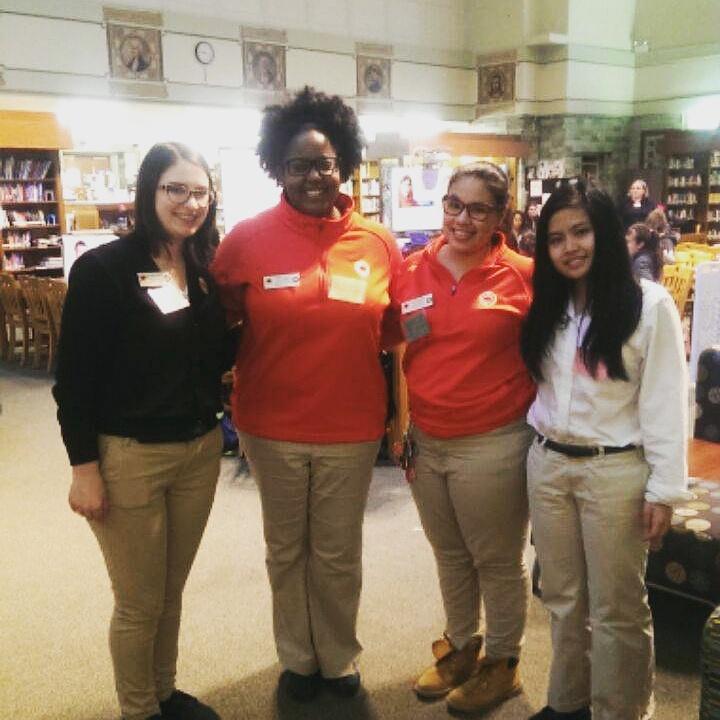 cychibulldogs's tweet photo. Empowering and supporting our students at @CarlSchurzHS Girls Code event! #makecodinghappen #cpscodes https://t.co/7tz2xFTfVn