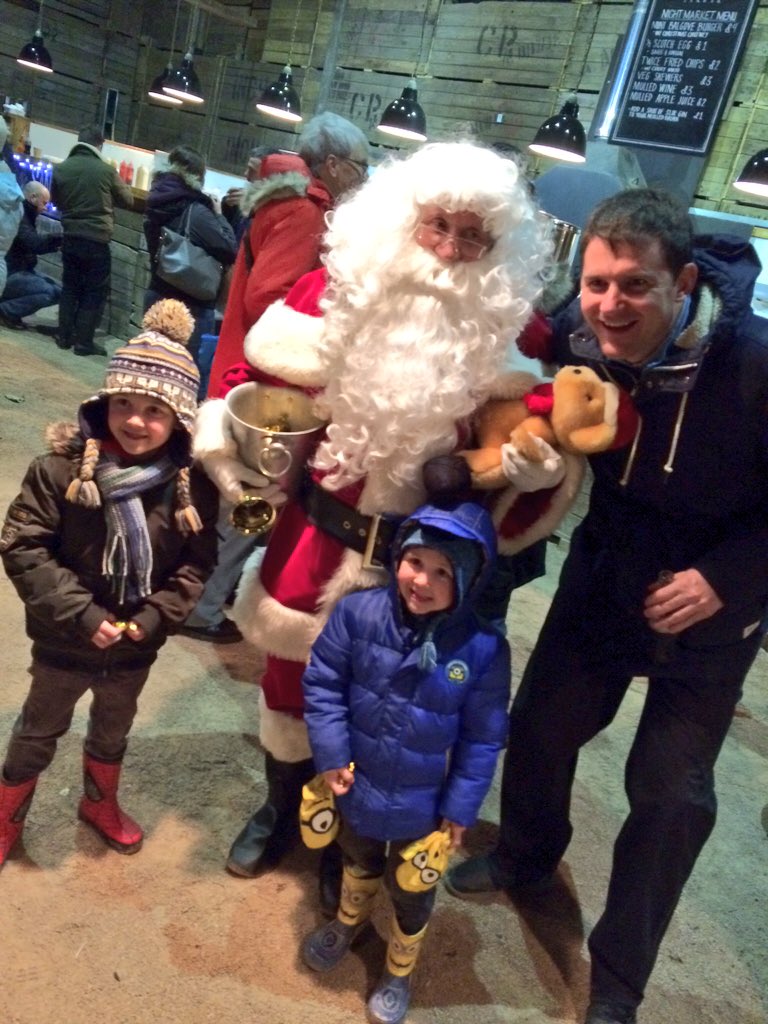 NightMarketSA's tweet photo. Thank you to everyone who came out on such a miserable evening. What a great #nightmarket #festivecheer https://t.co/ULMk3naoCJ