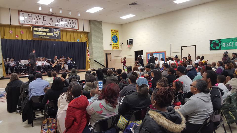 SeatPleasantES1's tweet photo. Amazing support for Seat Pleasant's Student Musicians during our #WinterConcert2015 @pgcps https://t.co/a7wqKHoFpt