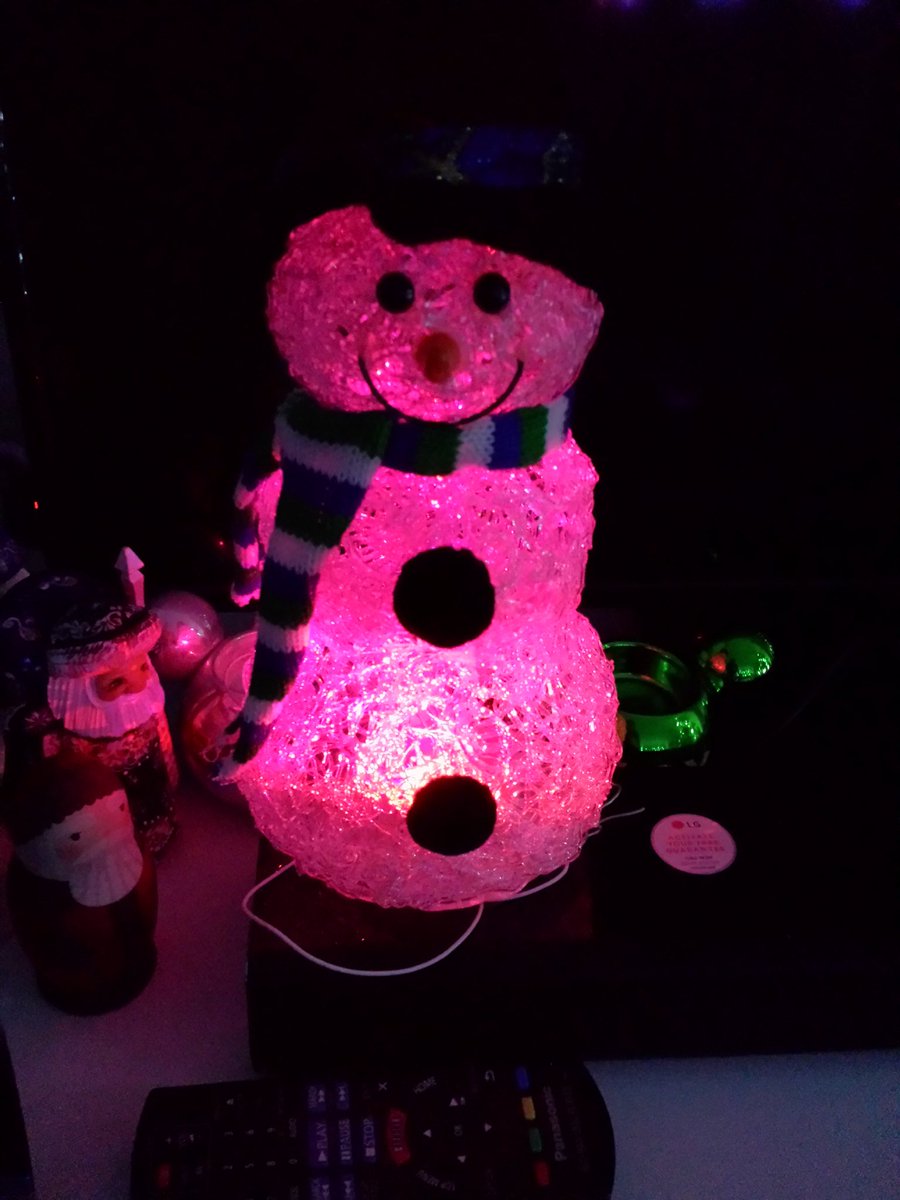 salcombedairy's tweet image. @MattNotCaroline If I put everything on, it's 8 buttons in total, but I make monkey do the pushing! #ButtonBrigade