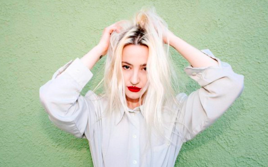r101ck's tweet photo. .@Bereglam describe el desarrollo sonoro de @dublondemusic y sobre #WelcomeBackToMilk https://t.co/Fe8EgSE097 https://t.co/2zLgocK66a