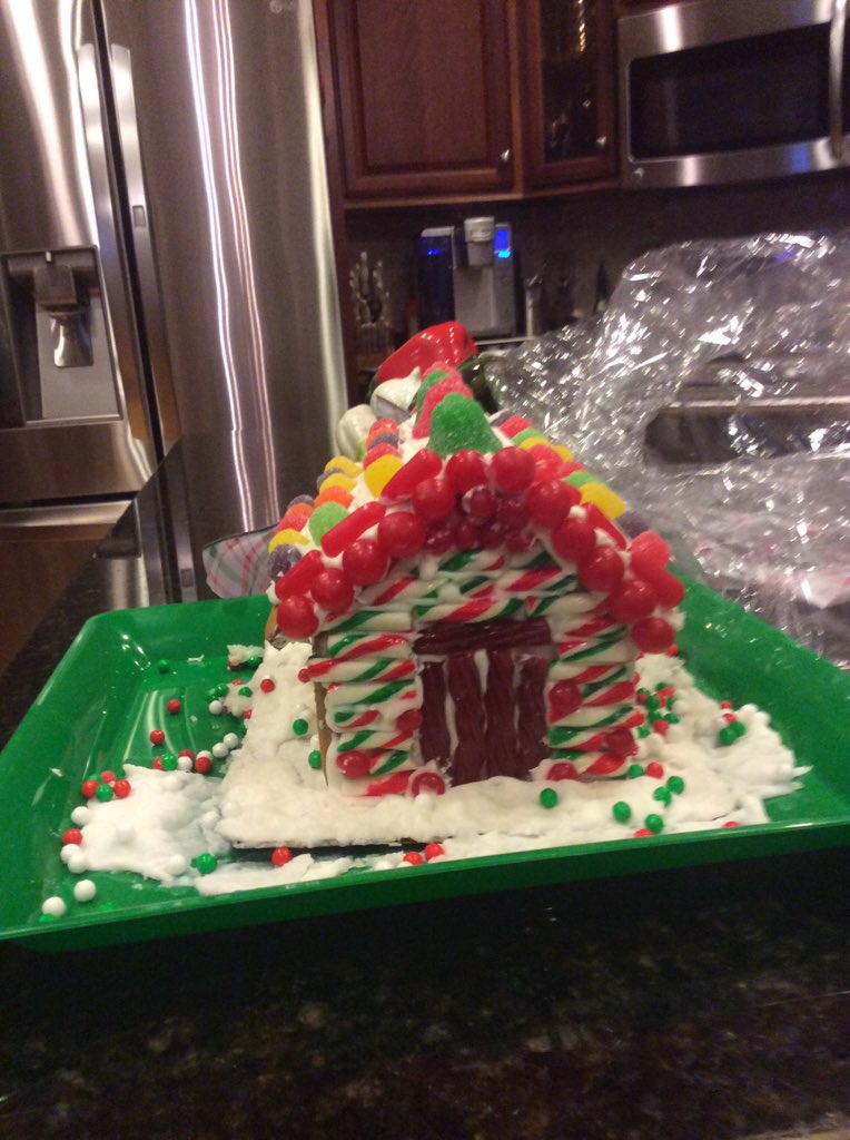 EmmaStavrinakis's tweet photo. My new Christmas ginger bread house! https://t.co/VUk8vI2saN
