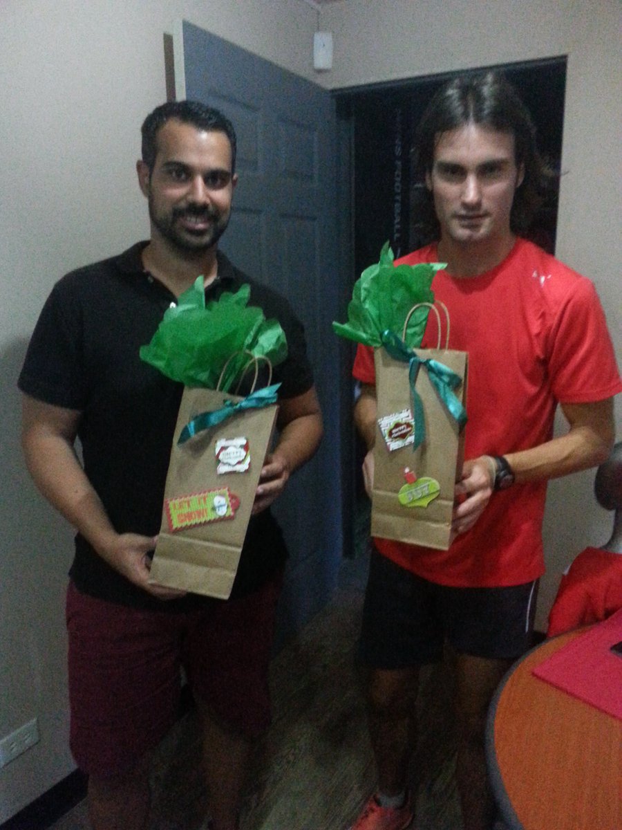 Kingsfcpanama's tweet photo. MUCHAS GRACIAS A MAURICIO Y SU FAMILIA, POR LOS REGALOS REALIZADOS EN EL DÍA DE HOY. #KINGSPORTSPANAMA #KINGFCPANAMA https://t.co/TL2U9uYTCW