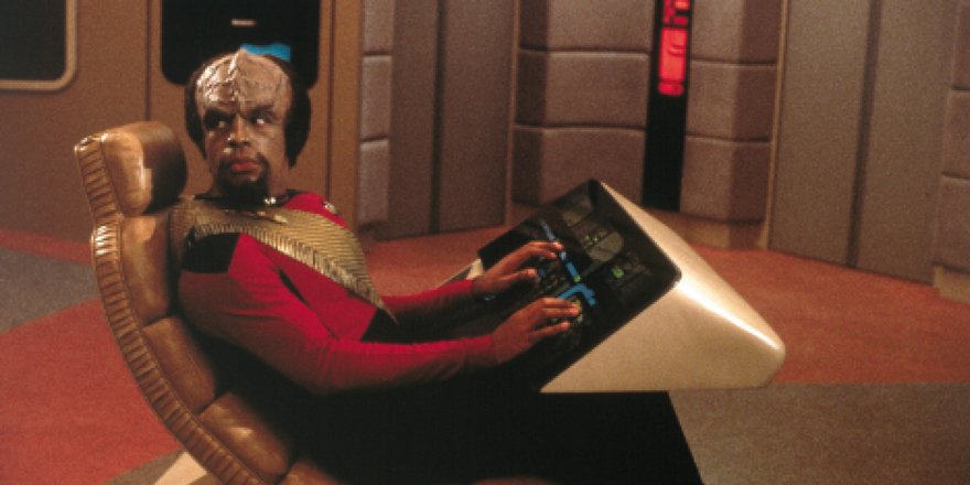 QoSlIj DatIvjaj to Michael Dorn, in  (That\s \"Happy Birthday\" to you non-Klingons!) 