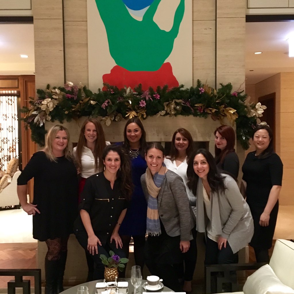 JennyGooz's tweet image. Lovely time hosting the first annual @EmPowerHRpro holiday tea with these great women! Thank you @LanghamChicago!