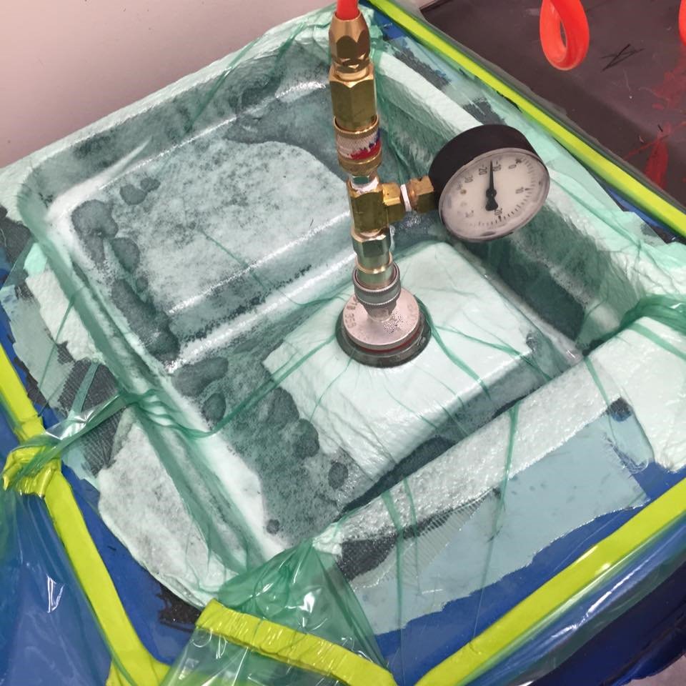 SoonerOffroad's tweet photo. 1st Carbon Layup of the season is curing as we speak! Thanks to SollerComposites for helping us with carbon cloth! https://t.co/PCQnvtUOXP