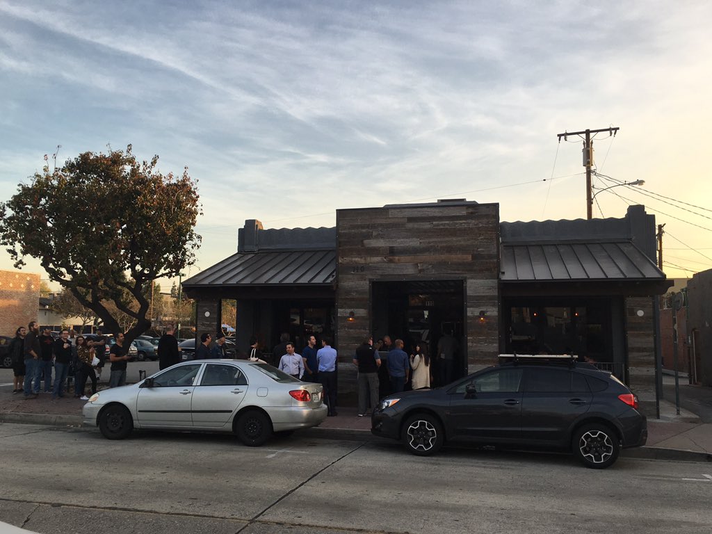 38degreesmon's tweet photo. Hey #Monrovia, we're open! Come on in for some #craftbeer https://t.co/jWKbhKsKCn
