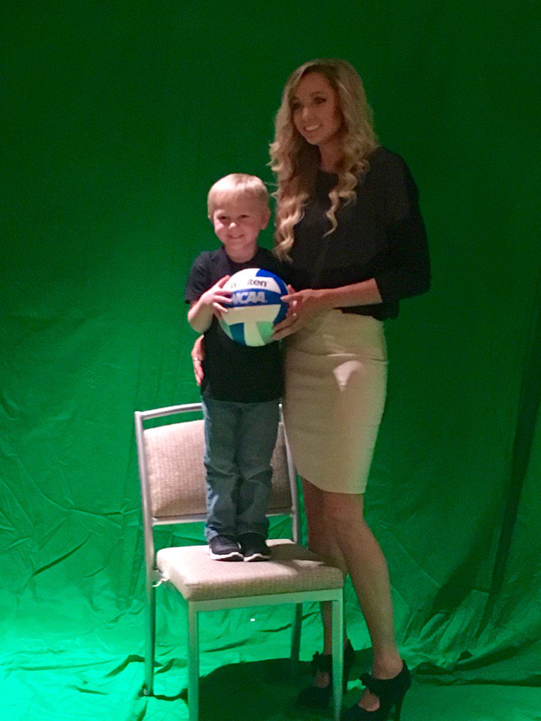 ROCKtheNCAA's tweet photo. Rawley and proud mommy @PreecySeever. (Thanks @emma_uno for the pic) https://t.co/ZqwFtCp21M
