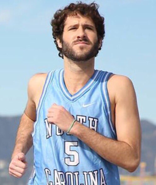 WhiteBballPains's tweet photo. Why Kevin Love wanna be Lil Dicky so bad? #WhiteBballPains https://t.co/5eIGHnhDmj