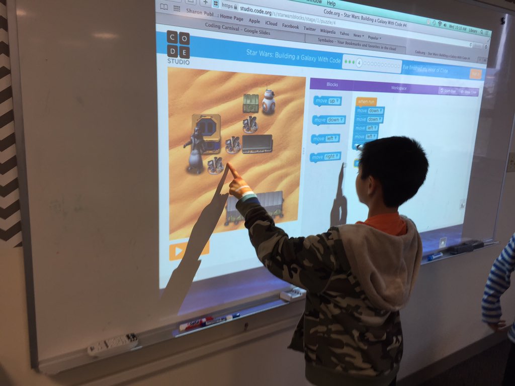 librarybrods's tweet photo. Scenes from #Day3 #hoursandhoursofcode @erinlibrary #spsdlt #schooljoy https://t.co/Qmi932sIQV