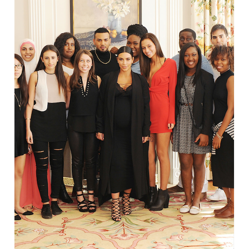 RantChic's tweet photo. 15 Times The #Kardashian And #Jenner Girls Were Absolutely Awesome
https://t.co/fC1dhisd5d @KhloeKardashian https://t.co/mW29GnExH9