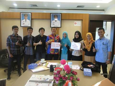 AKSI_MUDA's tweet photo. Sesi advokasi persoalan kampung Dangko dan project human banner dengan wawali siang tadi. @DiskominfoMks @Mks24Jam https://t.co/J9SzJi78w4