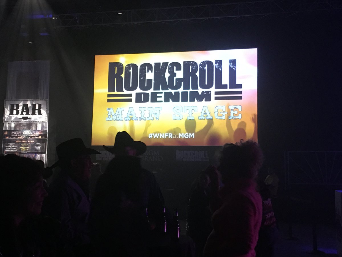 RocknRollCowgrl's tweet photo. Who’s coming? #nfr2015 #mgmgoldbucklezone https://t.co/uTfq1BAEJI