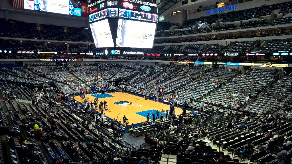 mattwallaert's tweet photo. At @dallasmavs with the #ddsum15 crew. Quite a view from the box! https://t.co/3BpdeamR7H