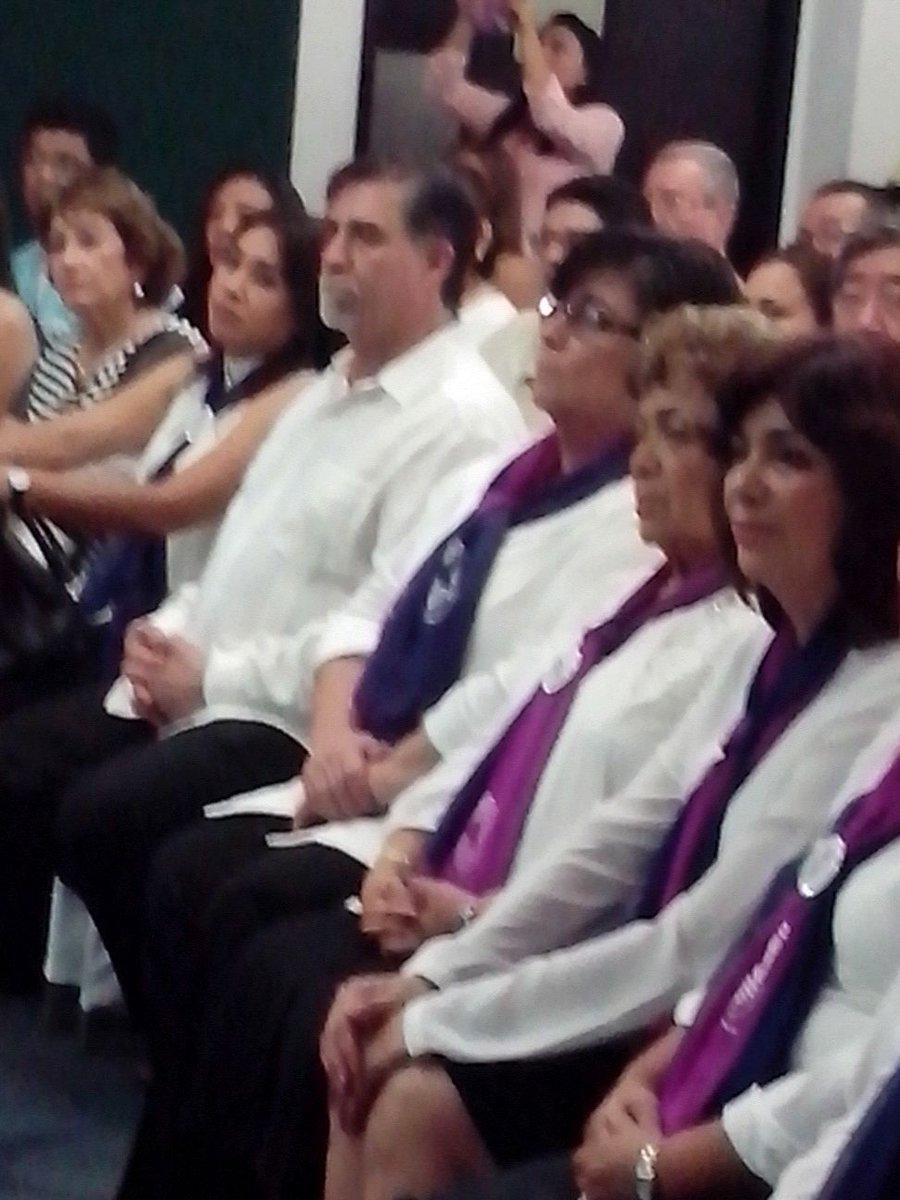 Fge_campeche's tweet photo. El Fiscal Dr. Juan Manuel Herrera Campos en la toma de protesta de  Empresarias y Emprendedoras Campechanas AC https://t.co/IrE5feN4cY