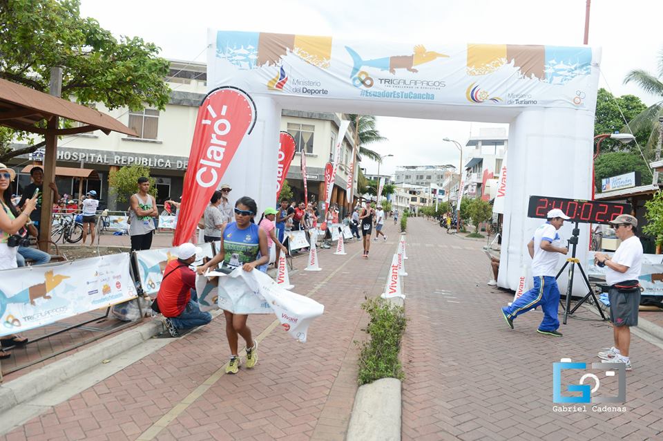 Siguen llegando competidores a la meta d <a href="/triatlongalapag/">Triatlon Galapagos</a> q se realiza con el apoyo d Min d Turismo <a href="/TurismoEc/">Viceministerio de Turismo Ecuador 🇪🇨</a>