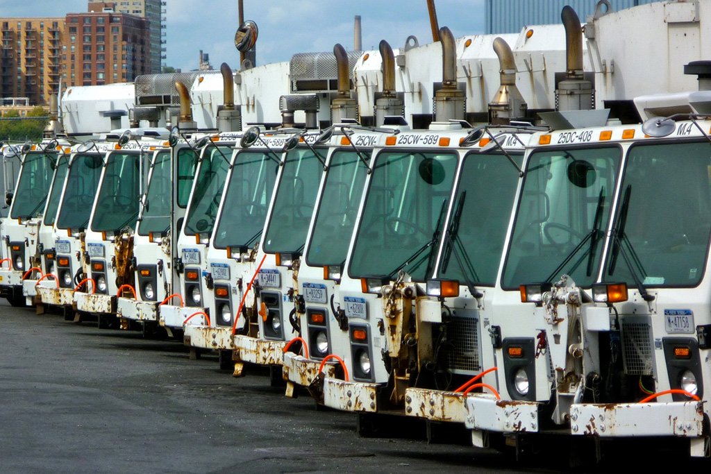 trucksalesau's tweet photo. New York City embarks on massive fleet modernisation plan to meet bold emmissions targets https://t.co/HnntR2YqJd https://t.co/v1Q54GXN5G