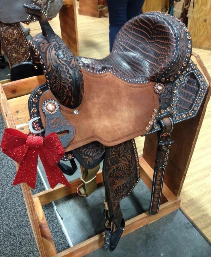 RunningOnHustle's tweet photo. How to spoil a cowgirl https://t.co/Q5aTTm5qYH