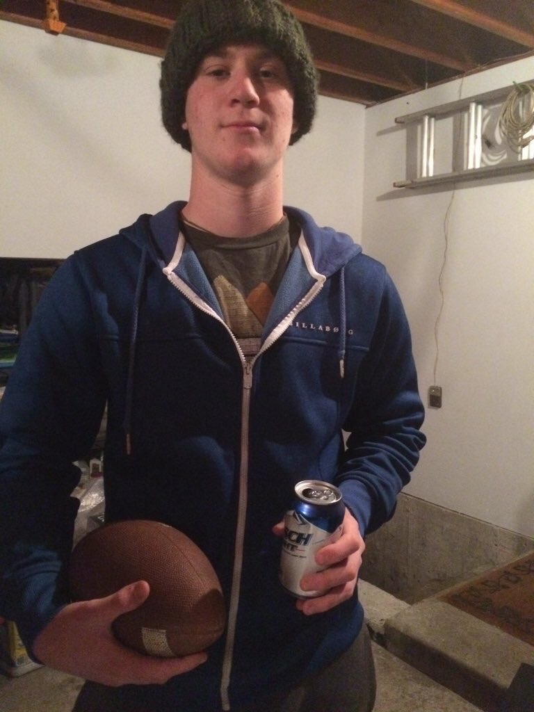 DaRealCT_PMF's tweet photo. calling this kid out rn #LeafBlowerChallenge https://t.co/SSZkqMfO3x