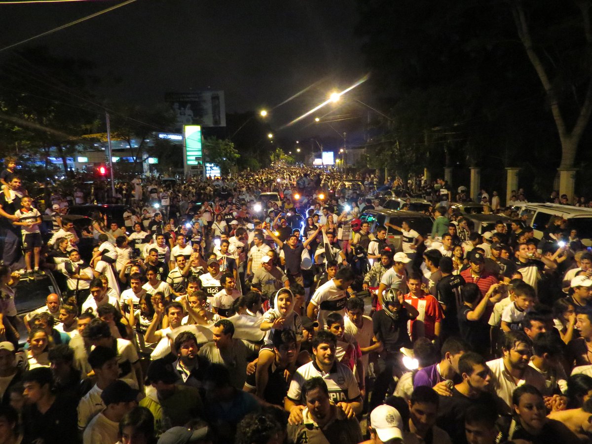 elClubOlimpia's tweet photo. #TeCantamosLa40 ¡#VamosOlimpia! https://t.co/ZZjDjU6Cz2