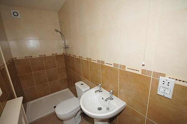 IanPerks_'s tweet photo. TO LET £495 #Pedmore  A spacious ground floor, one bedroom apartment with private parking.  https://t.co/ZiWSzP2JIQ https://t.co/blaBJFxshi