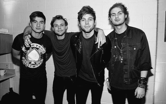 Luke_My_Baee's tweet photo. https://t.co/8u7dcgIy80