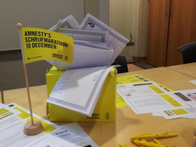 KroesPk's tweet photo. De aktie van Amnesty gaat de goede kant op. https://t.co/CA33lRoqmW
