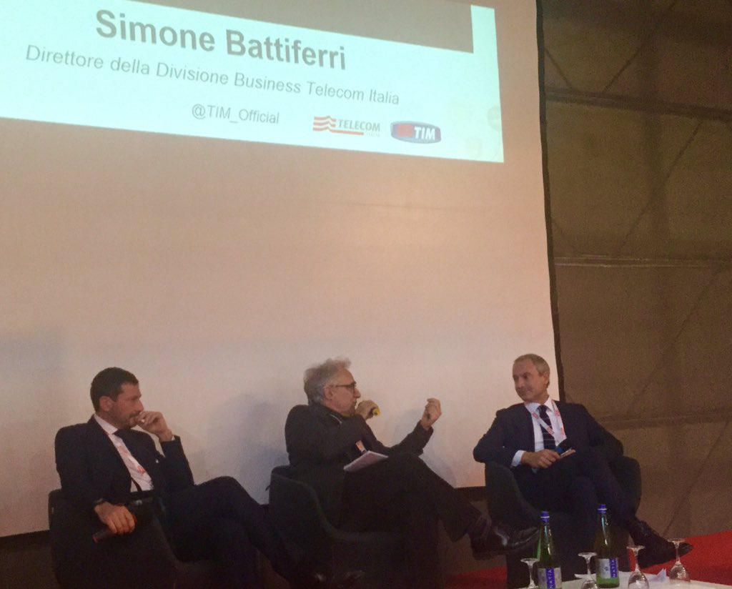 gdt62's tweet photo. Pubblico e privato insieme come motore di sviluppo economico #BUL @SimonBattiferri @Reg_Campania @VincenzoDeLuca https://t.co/3KAZvOtCP5
