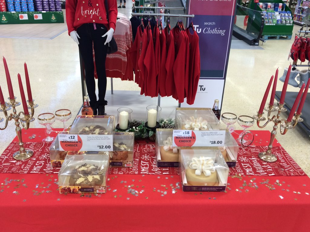 scotthendry4's tweet photo. Taste the difference cakes, perfect as a centre piece this Christmas ๐ @sainsburys #darnley #whichonetopick #caramel https://t.co/Zr73EpG2GY