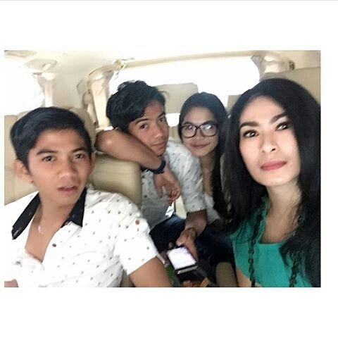 2RLovers_Jatim's tweet photo. Inih kata abang mereka otw arisan pasti ngikut mmahnyaa hehehe https://t.co/GT3q6rq09A