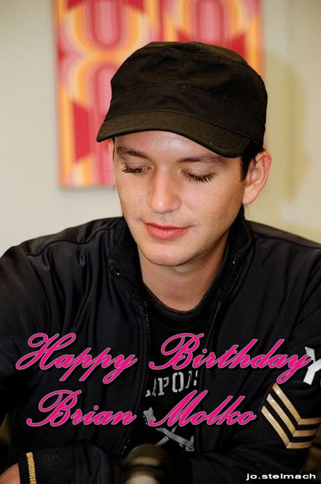 Happy Birthday Brian Molko enjoy your beautiful day hun! 