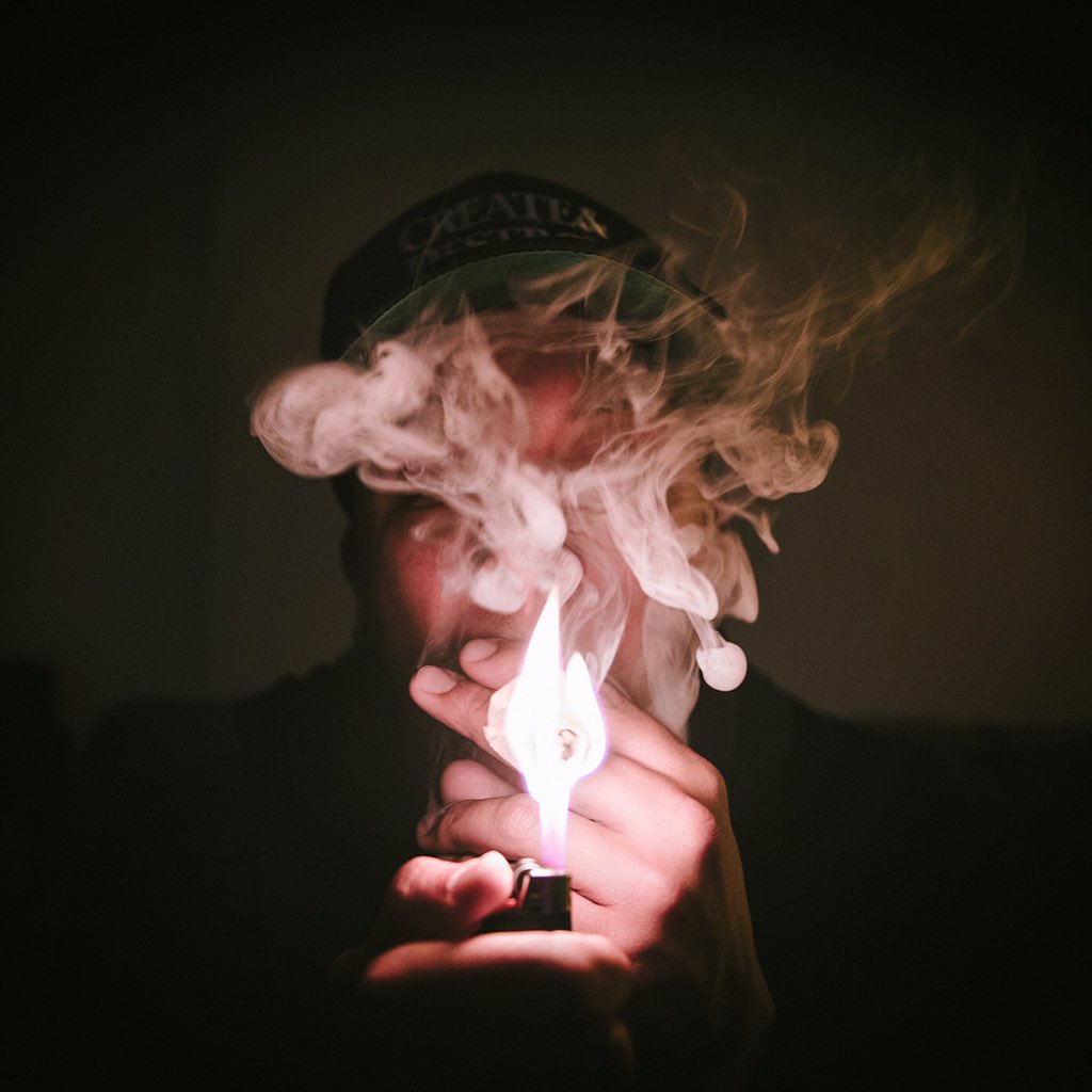 IamDEMRICK's tweet photo. Current mood #Lit https://t.co/hcV35utBfz