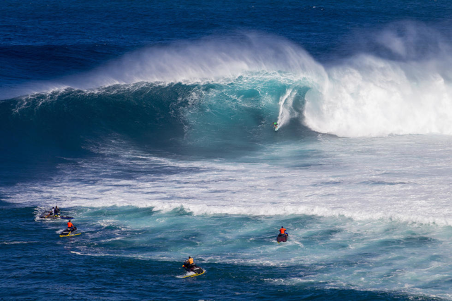 TrickonSports's tweet photo. 11 motivos por los que el #PeAhiChallenge pasará a la historia ;) - https://t.co/FV7e3Wga1u #Surf #TrickOnNews https://t.co/59EI6ypn8a