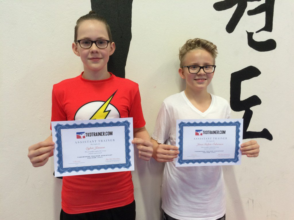 tkdtrainer's tweet image. The first assistant coaches certified! tkdtrainer.com/2015/12/10/the…