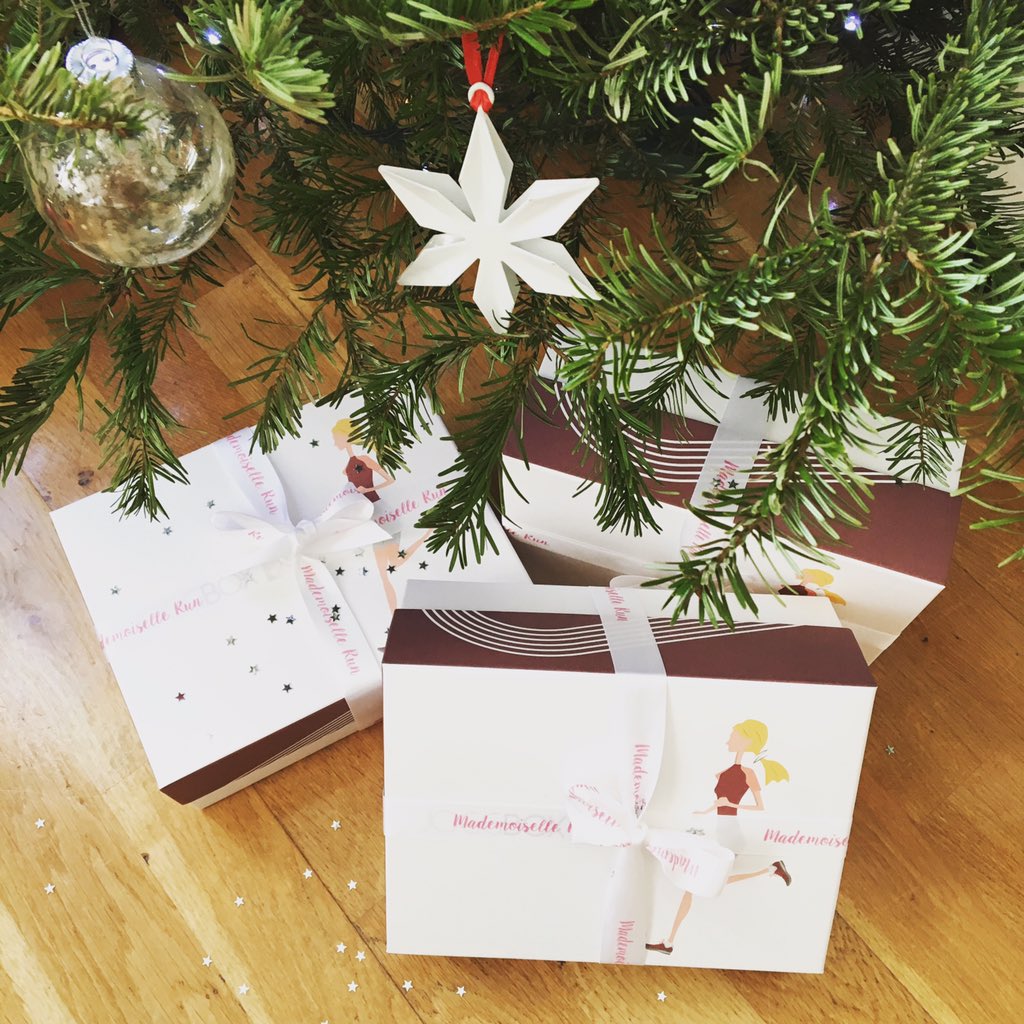 🎄15 more days  until Christmas ! TREAT YOURSELF WITH A JOGGBOX 🎁🎄🎅🎁 #joggbox #Christmas #gift